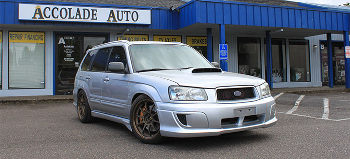 Front side of the shop | 1 car